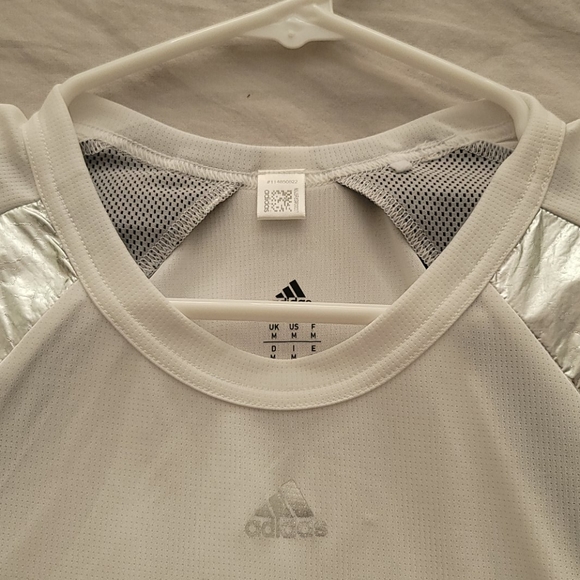 Tshirt - Picture 2 of 2